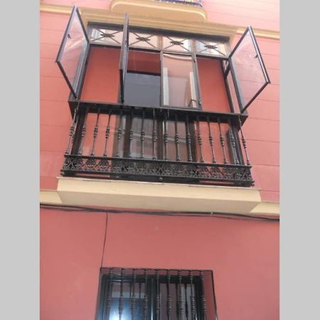 Cheap & Chic In The Center Of Sevilla Zewnętrze zdjęcie