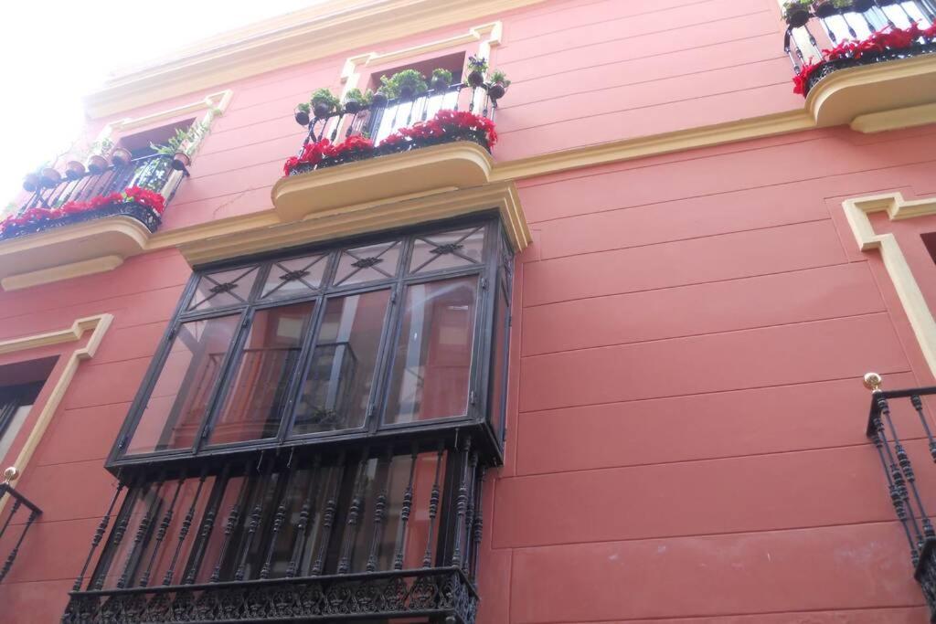 Cheap & Chic In The Center Of Sevilla Zewnętrze zdjęcie